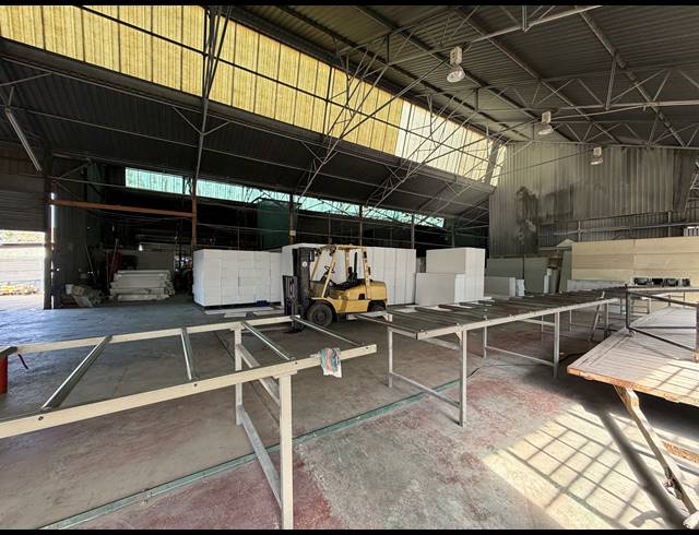 4,666M² FACTORY TO LET IN ALRODE